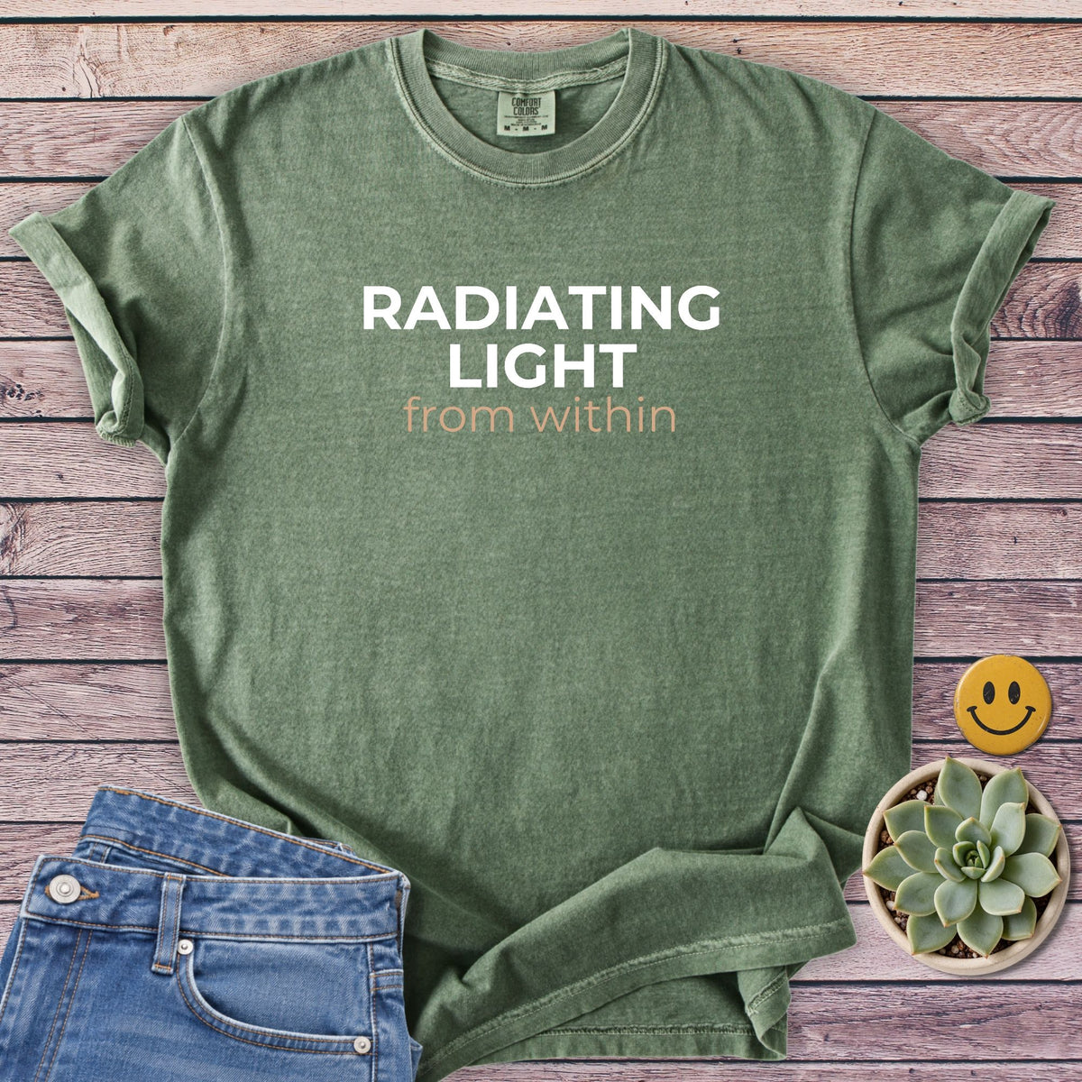 Radiating Light T-Shirt in Moss