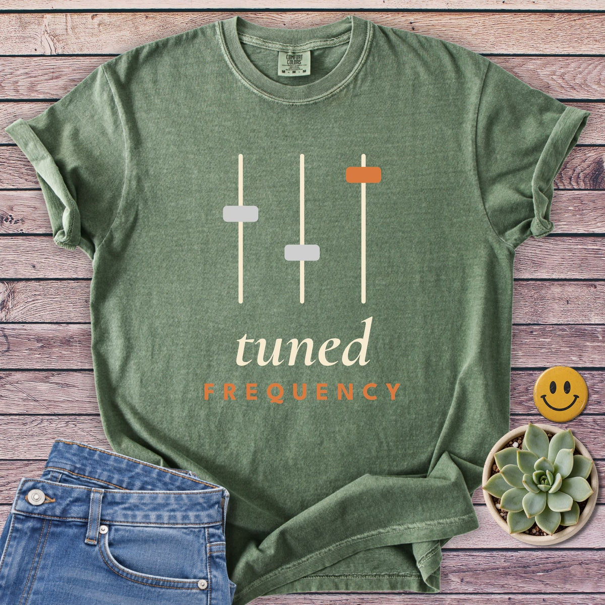 Tuned Frequency T-Shirt in Moss