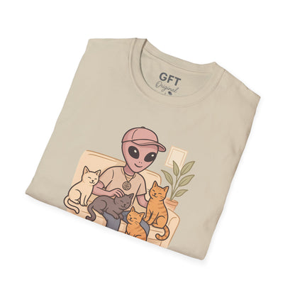 Earthlings with Cosmic Hearts 💜 Cats – T-Shirt