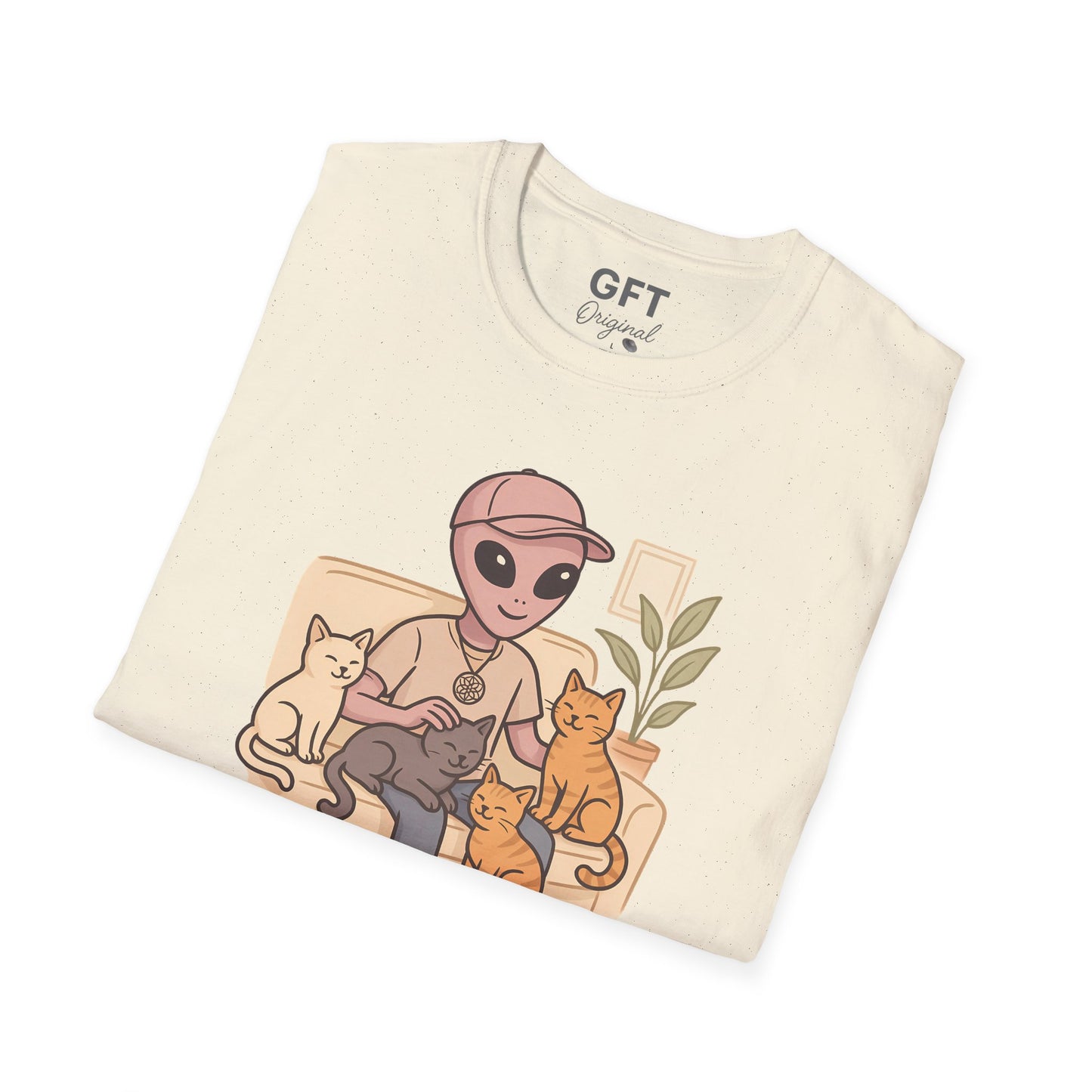 Earthlings with Cosmic Hearts 💜 Cats – T-Shirt