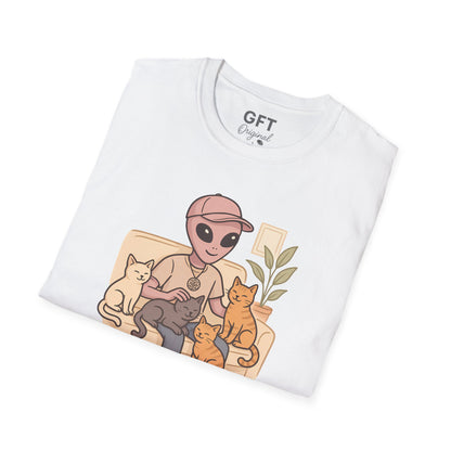 Earthlings with Cosmic Hearts 💜 Cats – T-Shirt