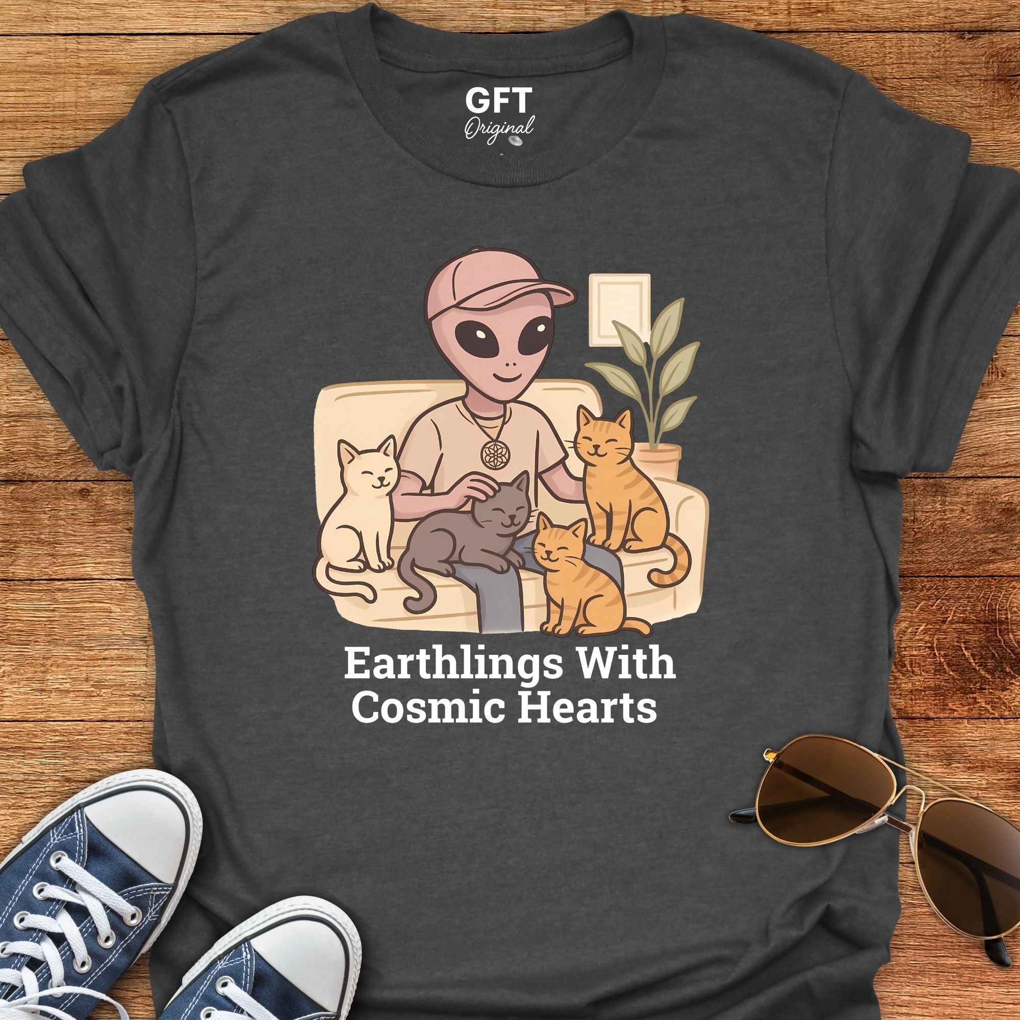 Cosmic Hearts 💜 Cats – T-Shirt
