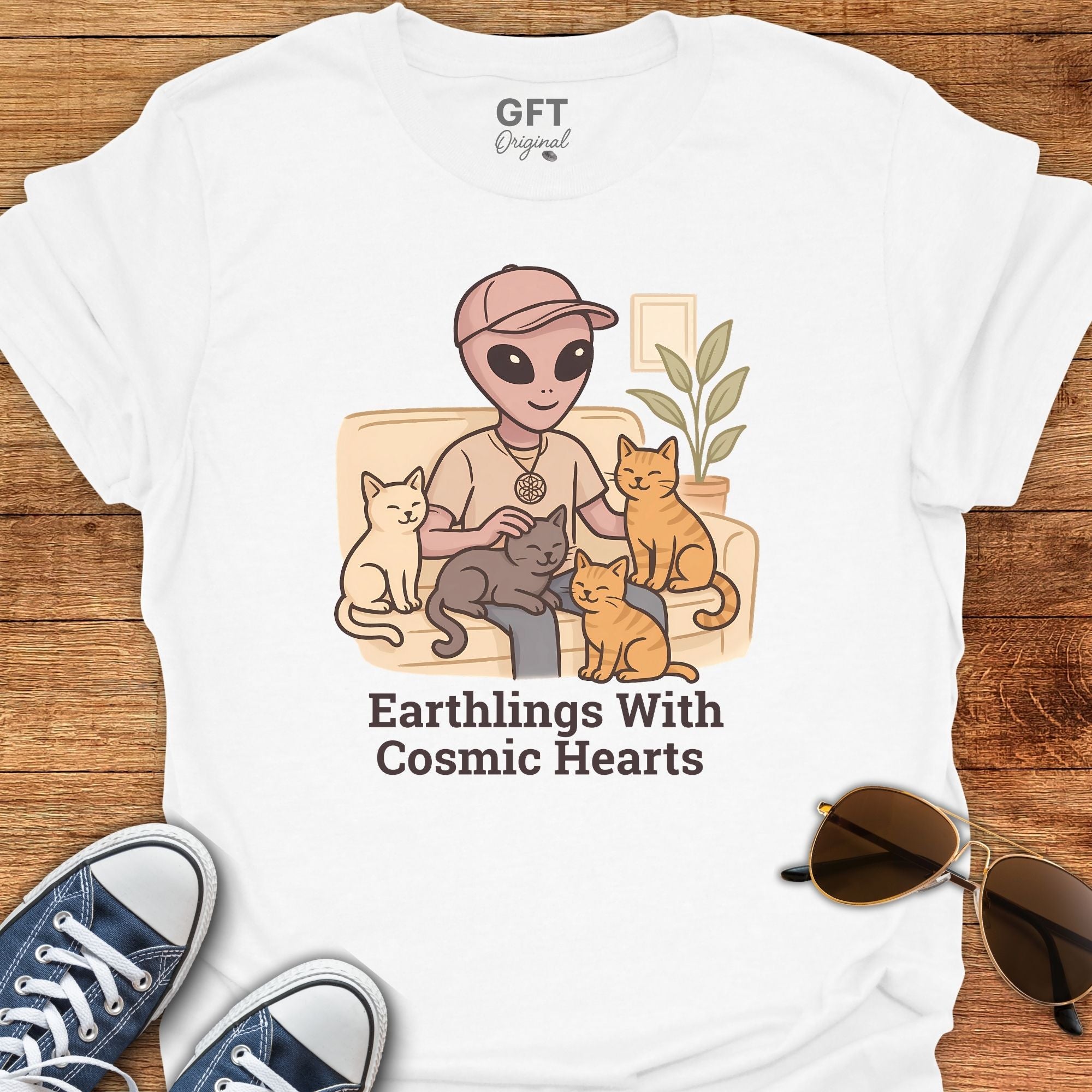 Cosmic Hearts 💜 Cats – T-Shirt