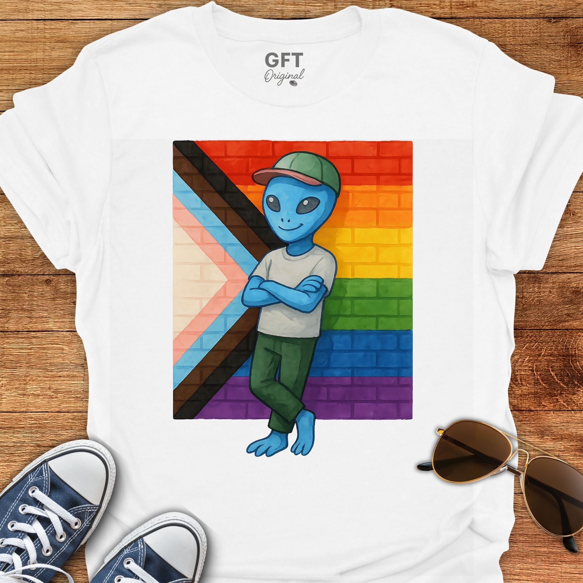 ET Pride Flag - T-Shirt