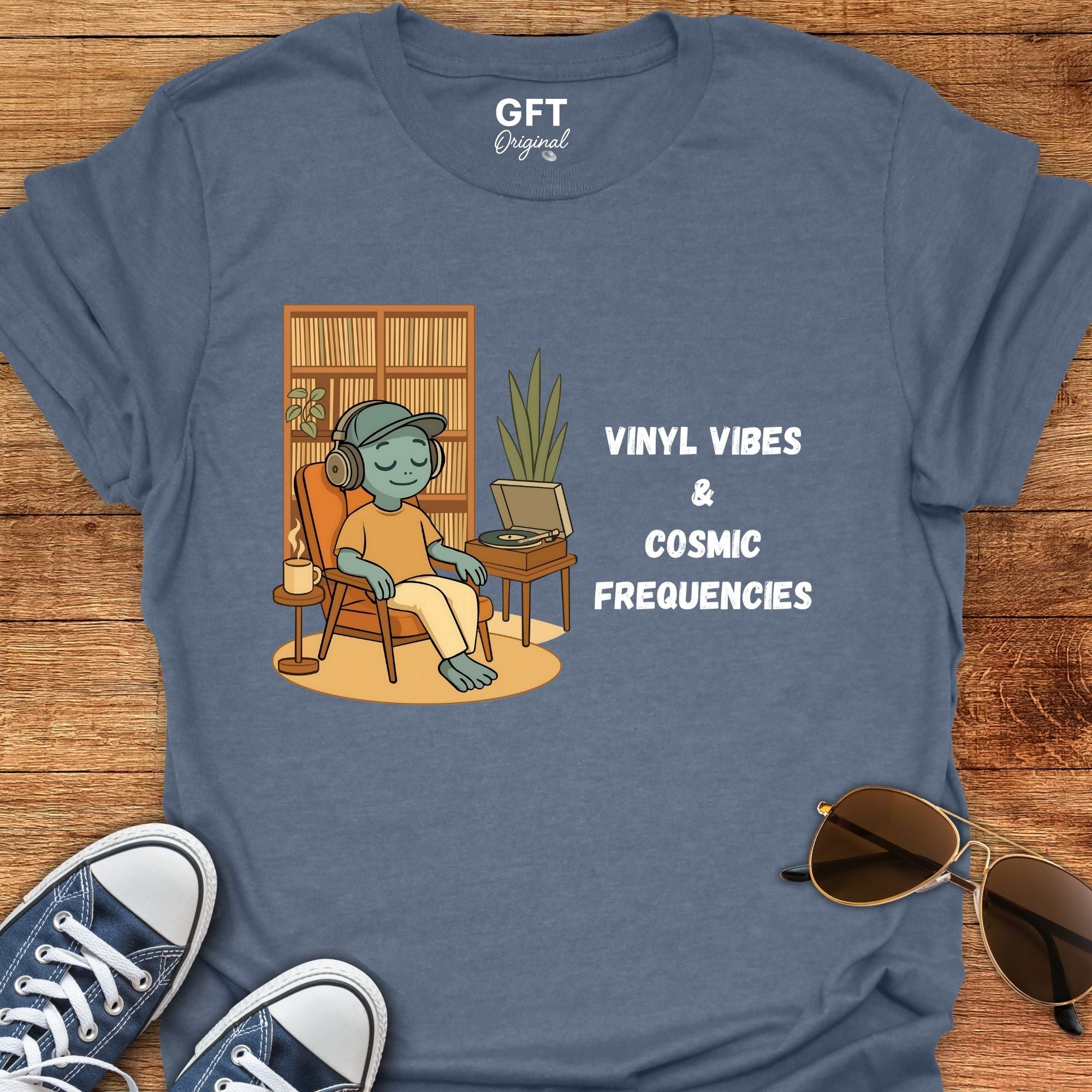 Vinyl Vibes - T-Shirt